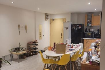 City Garden Palm Villa Condominium