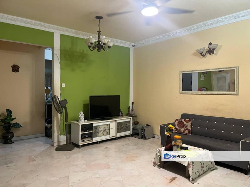 Double Storey Tmn Pinggiran Subang, Selangor, Subang