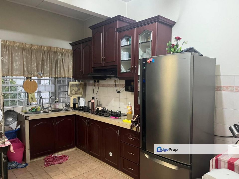 Double Storey Tmn Pinggiran Subang, Selangor, Subang