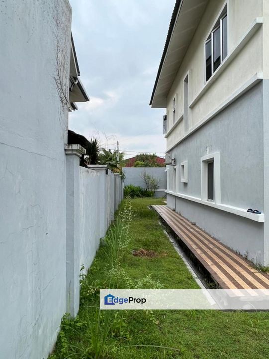 SPACIOUS Double Storey Bungalow IMPIANA VILLA, NILAI N9, Negeri Sembilan, Nilai