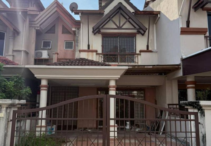 Jalan Spektrum U16 @ Taman Bukit Subang