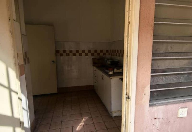 Jalan Spektrum U16 @ Taman Bukit Subang