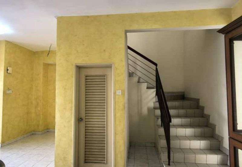 Jalan Spektrum U16 @ Taman Bukit Subang