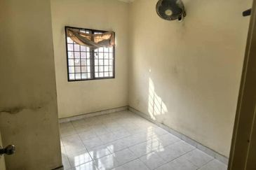 Jalan Spektrum U16 @ Taman Bukit Subang