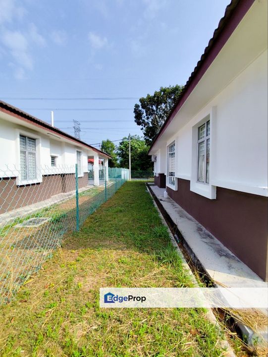 4 Rooms Below Market Value Single Storey Bungalow Mahkota Hills , Negeri Sembilan, Lenggeng