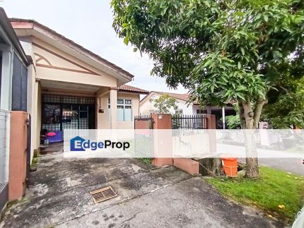 End Lot. Single Storey Taman Seroja Bandar Baru Salak Tinggi, Selangor, Sepang