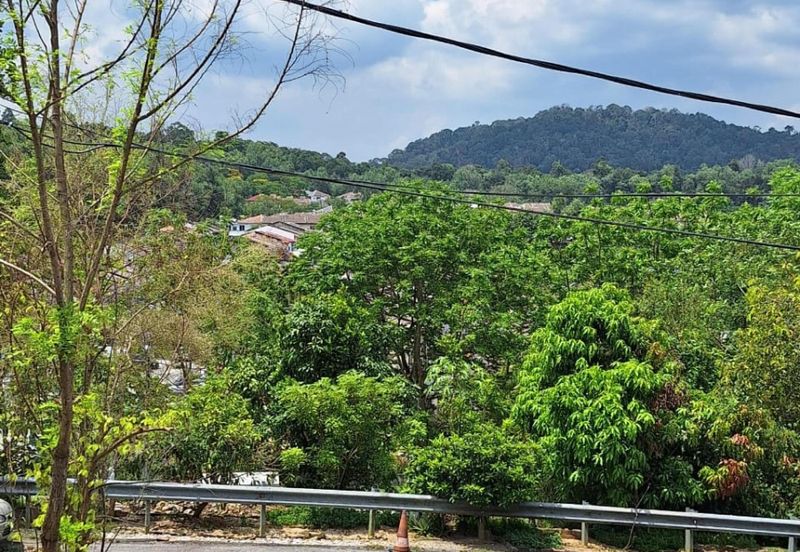 Taman Saujana Puchong