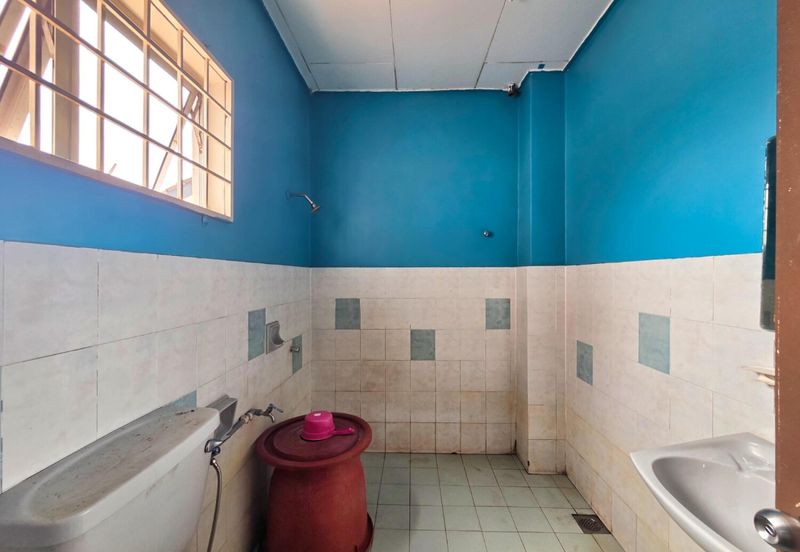 DEPAN SURAU Double Storey Terrace Taman Puncak Utama Kajang