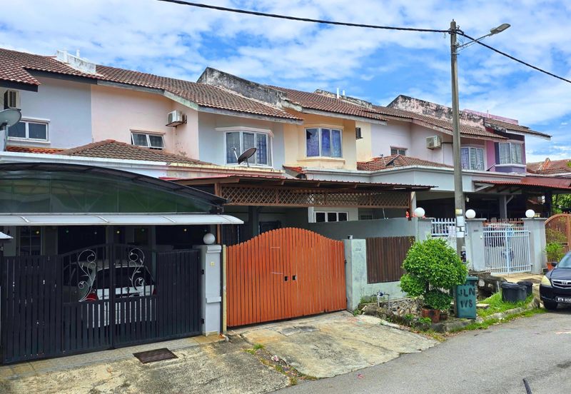 DEPAN SURAU Double Storey Terrace Taman Puncak Utama Kajang