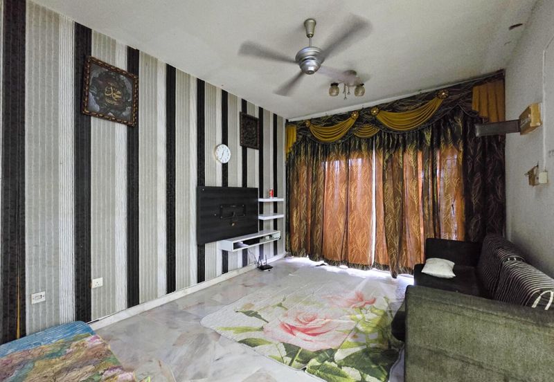 DEPAN SURAU Double Storey Terrace Taman Puncak Utama Kajang