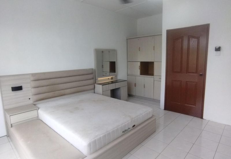 Taman Dahlia, Sepang