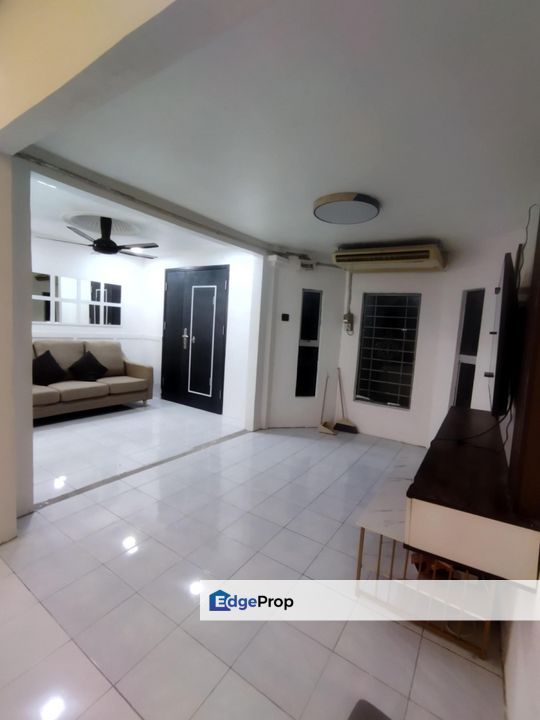 FACING OPEN FOR SALE Taman Dahlia Bandar Baru Salak Tinggi Sepang , Selangor, Sepang