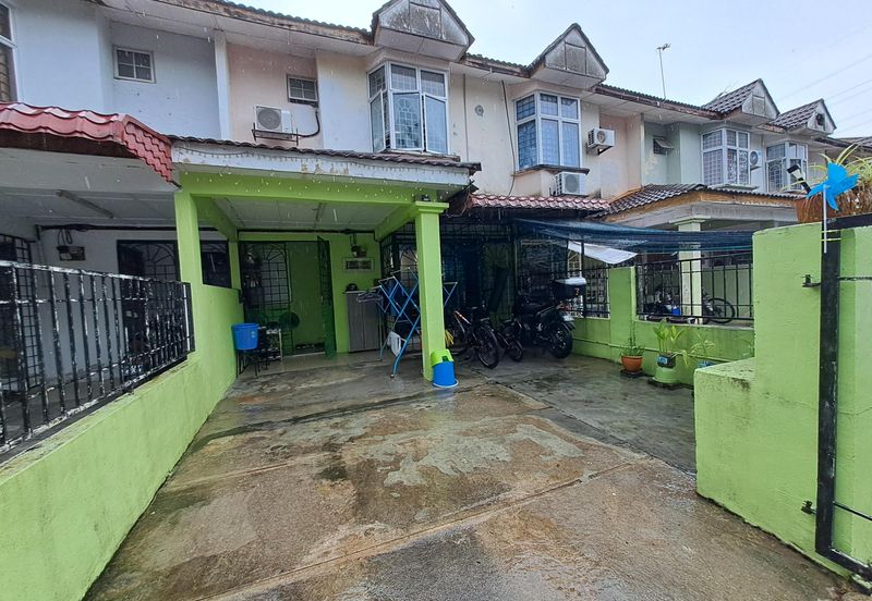 Taman Dahlia, Sepang