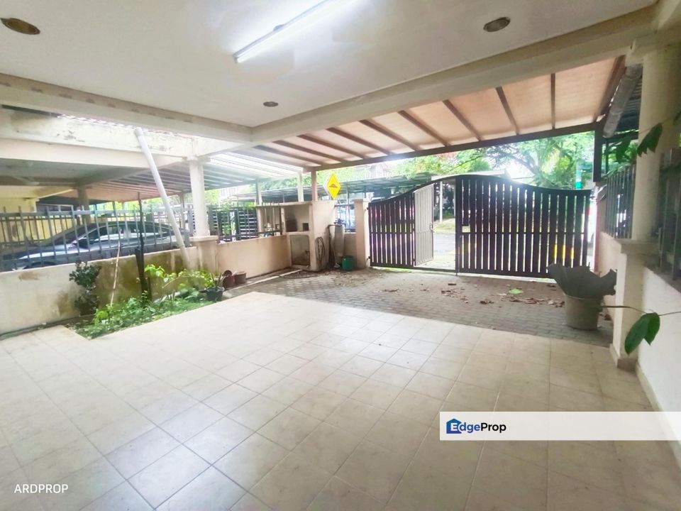 FACING OPEN TAMAN SUTERA KAJANG DOUBLE STOREY TERRACE HOUSE, Selangor, Kajang