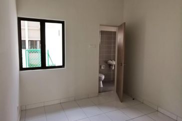 Dahlia @ Serene Heights