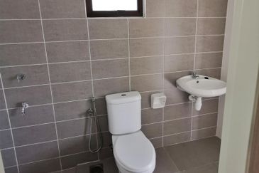 Dahlia @ Serene Heights