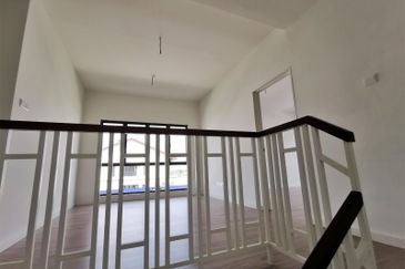 Dahlia @ Serene Heights