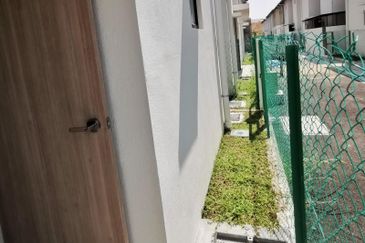 Dahlia @ Serene Heights