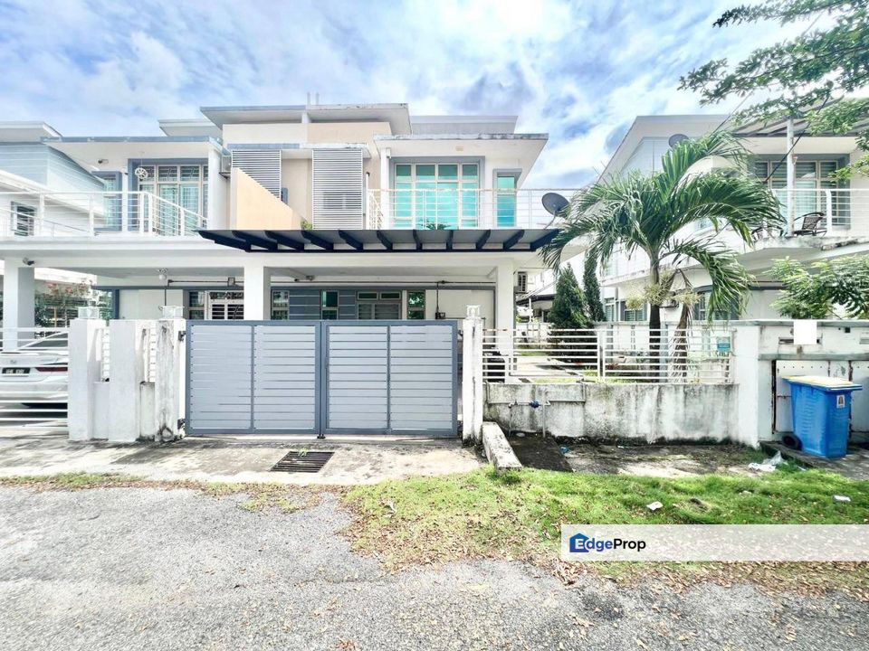 RENOVATED, PARTIALLY FURNISHED - Double Storey Semi-D Cluster, Royal Ivory 2 @ SP 10, Bandar Saujana Putra, Selangor, Bandar Saujana Putra