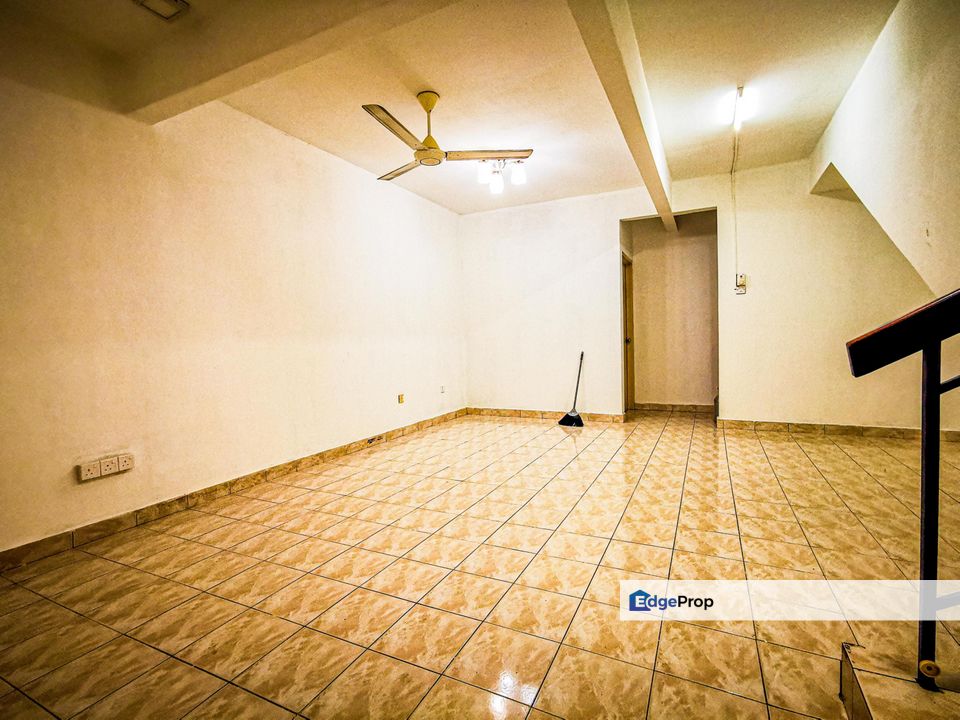 Renovated Double Storey Taman Semenyih Permata, Selangor, Semenyih