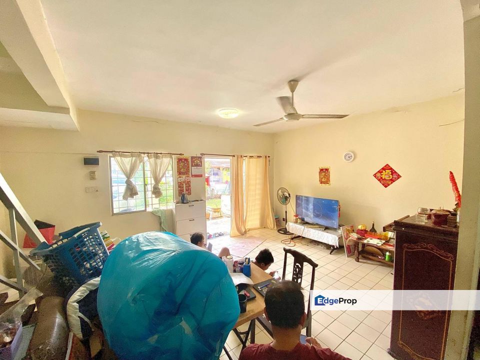 CHEAPEST Double Stprey Taman Balakong Jaya, Selangor, Balakong