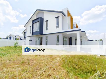 CORNER GATED GUARDED Teres 2 Tingkat Serene Height Semenyih , Selangor, Semenyih
