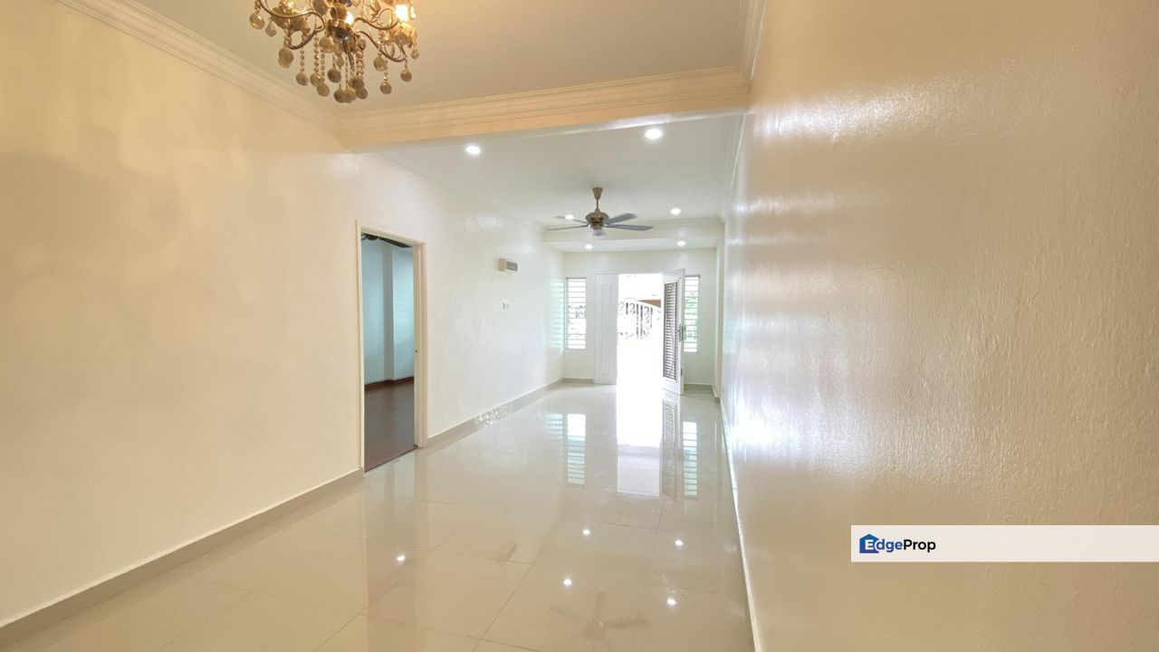 RENOVATED Single Storey Taman Kajang Utama , Selangor, Kajang