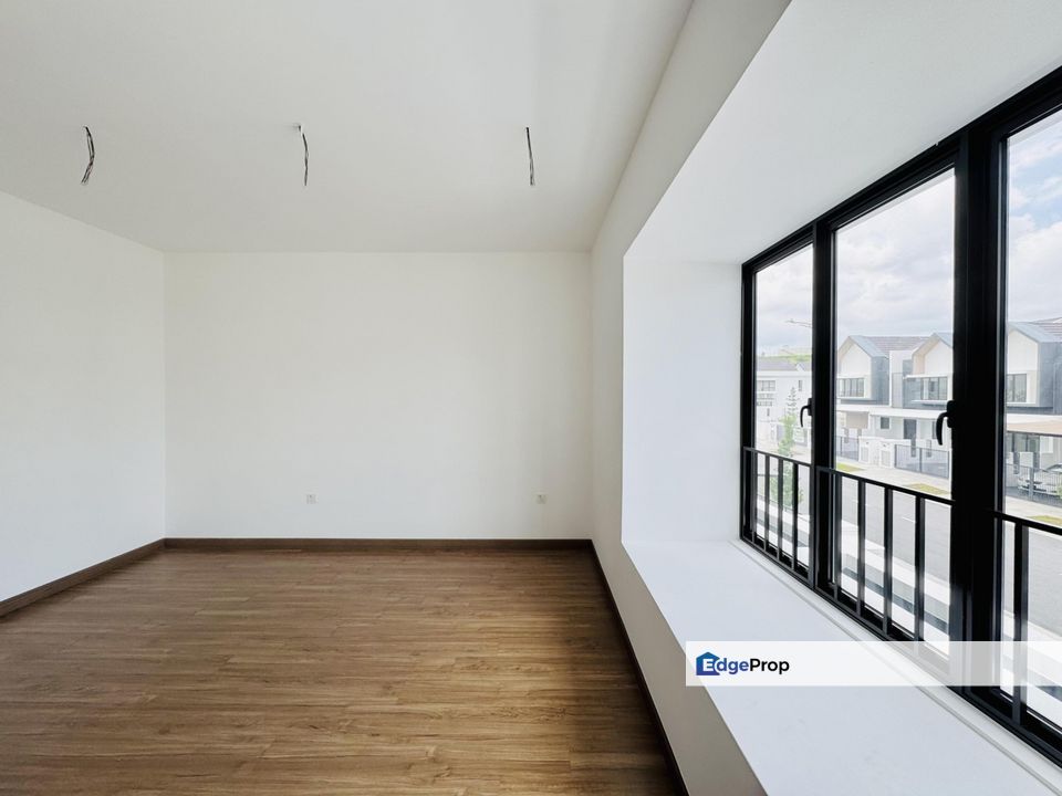 Double Storey Aiora Bandar Serenia, Sepang, Selangor, Dengkil