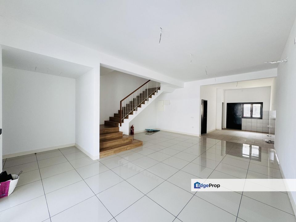 Double Storey Aiora Bandar Serenia, Sepang, Selangor, Dengkil