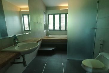 Impian Golf & Country Club