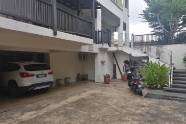 Impian Golf & Country Club