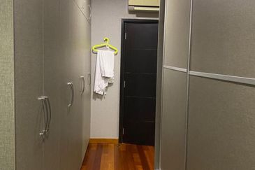 MYDiva, Perdana Lakeview East