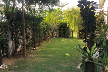 MYDiva, Perdana Lakeview East