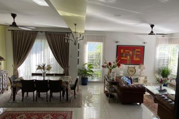 MYDiva, Perdana Lakeview East