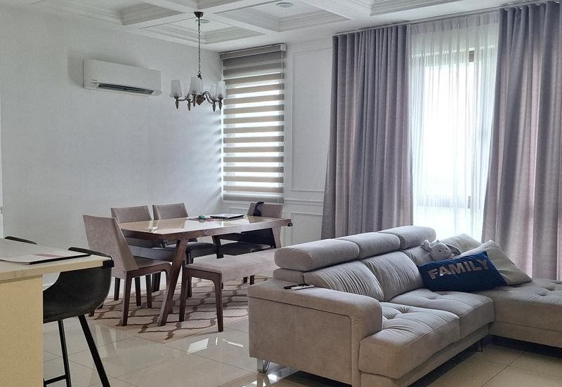 Lake Point Residence