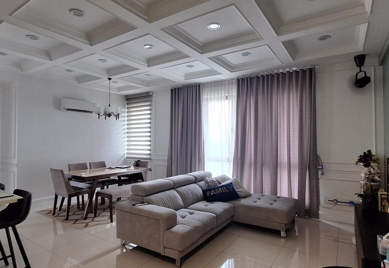 Lake Point Residence