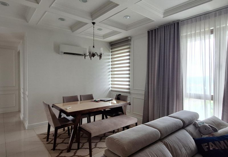 Lake Point Residence