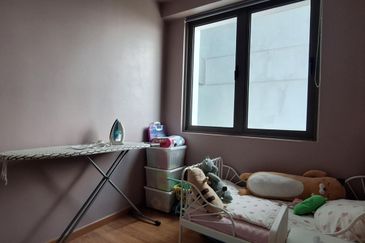 Lake Point Residence