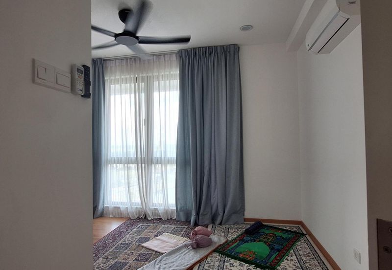 Lake Point Residence