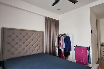 Lake Point Residence