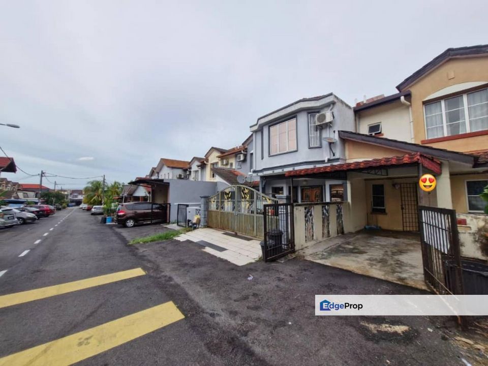 2 STOREY HOUSE - FULLY FURNISHED BANDAR BUKIT MAHKOTA, BANGI/KAJANG, Selangor, Kajang