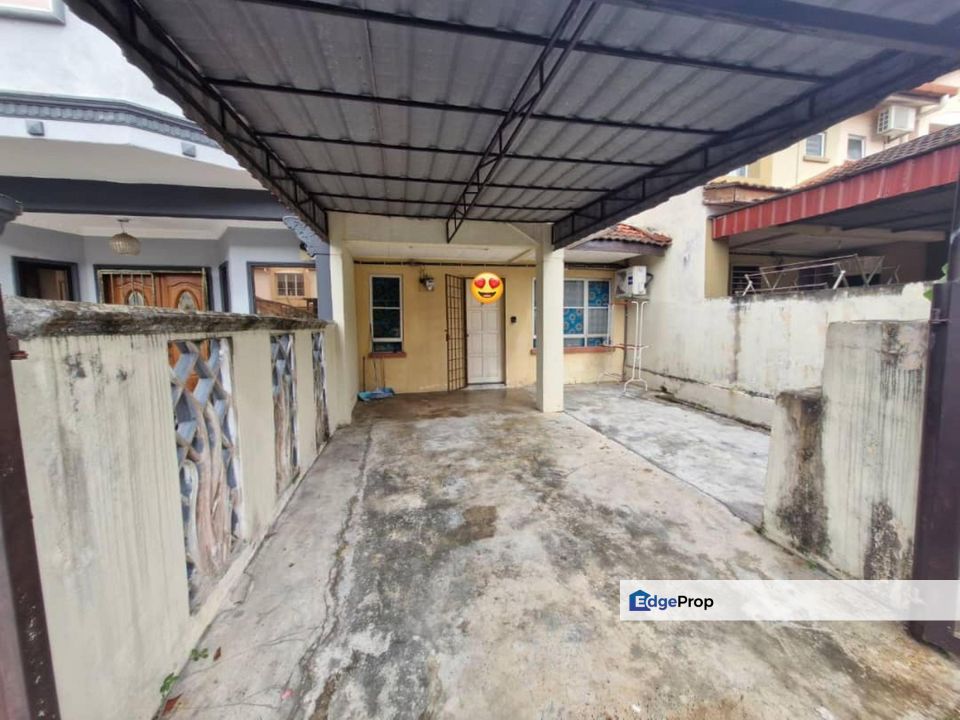 2 STOREY HOUSE - FULLY FURNISHED BANDAR BUKIT MAHKOTA, BANGI/KAJANG, Selangor, Kajang