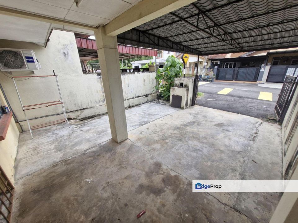 2 STOREY HOUSE - FULLY FURNISHED BANDAR BUKIT MAHKOTA, BANGI/KAJANG, Selangor, Kajang