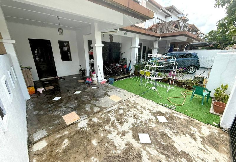 Jalan Anggerik Aranda 31/7