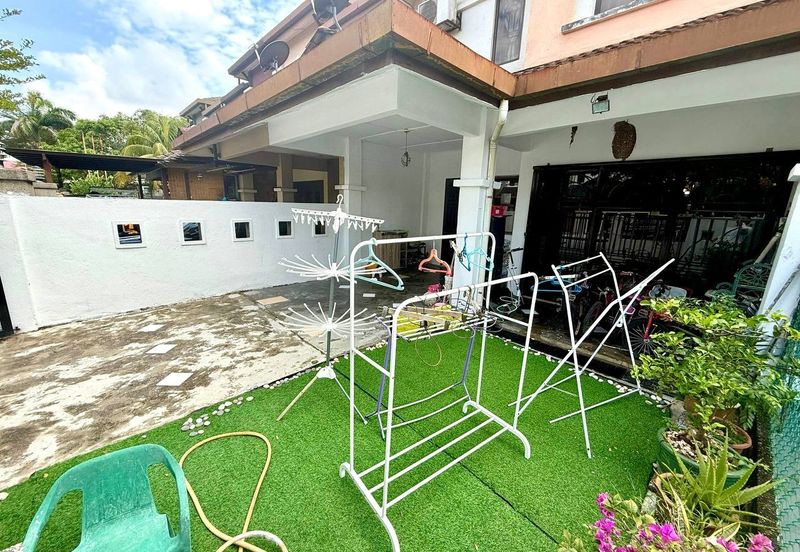 Jalan Anggerik Aranda 31/7