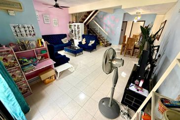 Jalan Anggerik Aranda 31/7