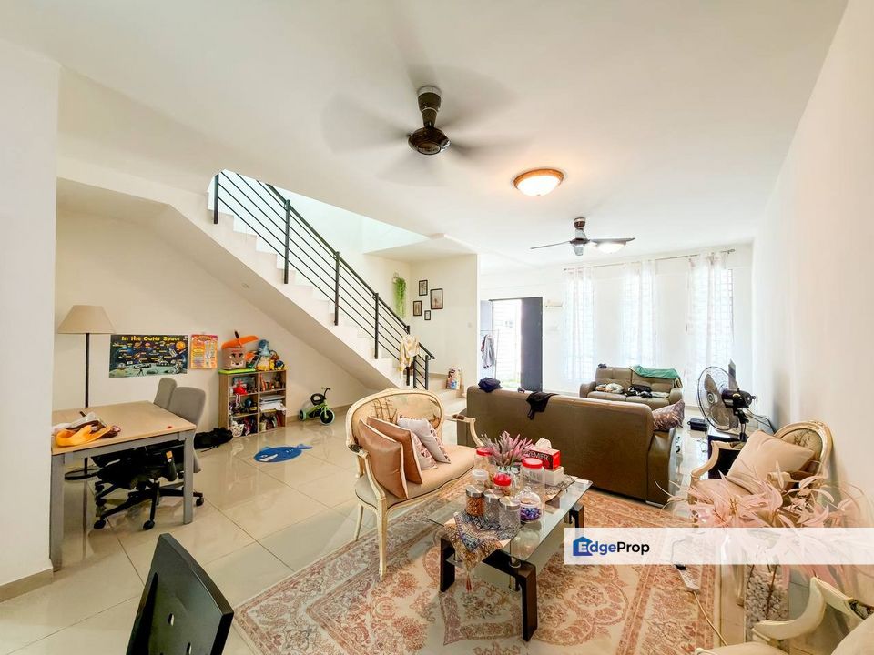 Bangi Avenue 1 Double Storey House, Selangor, Bangi