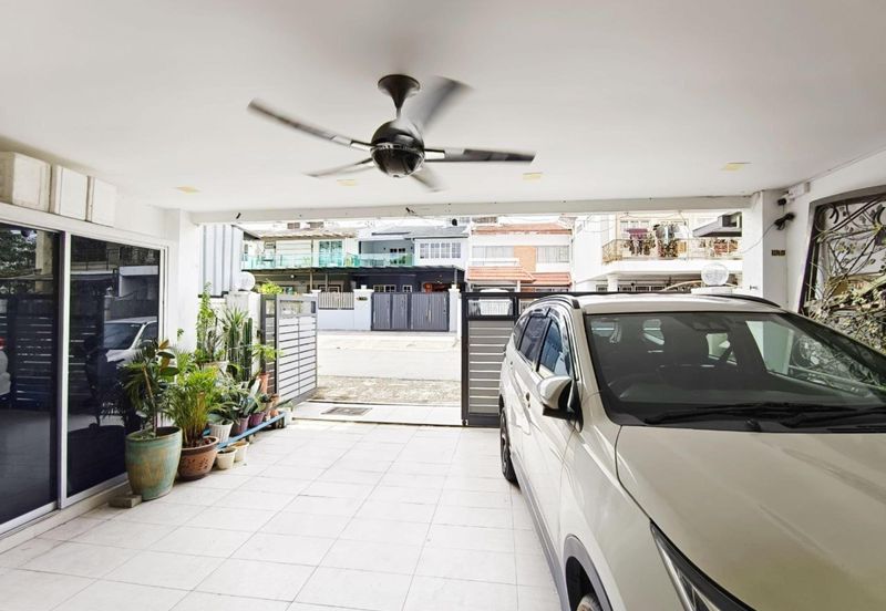 Fully Extended Taman Selayang Indah Double Storey Terrace