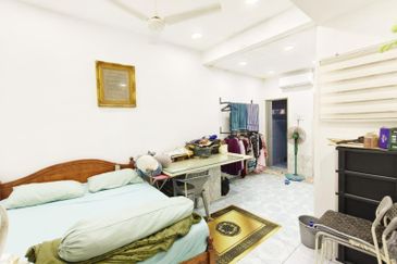 Fully Extended Taman Selayang Indah Double Storey Terrace