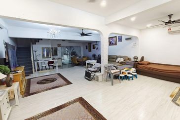 Fully Extended Taman Selayang Indah Double Storey Terrace